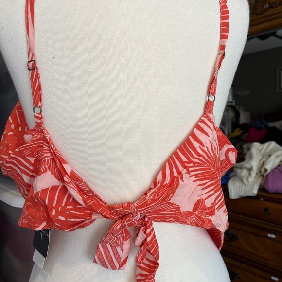 Handkerchief Top - Picture 2 of 4